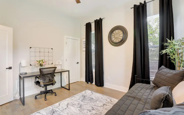 Modern Decatur Home ~ 7 Mi to Atlanta!