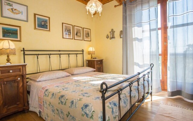 Quaint Holiday Home With Swimming Pool in Kaštelir