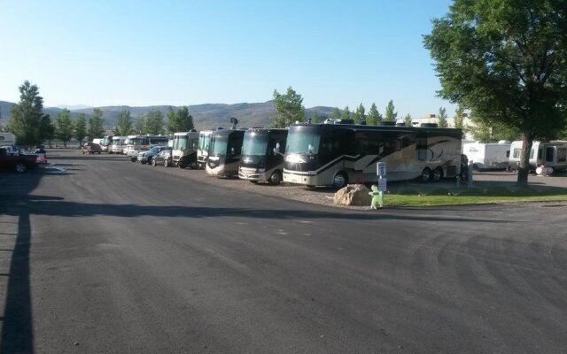 Double Dice RV Park