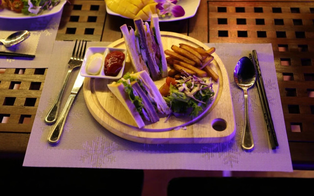 Ha My Beachside Villa Hoian