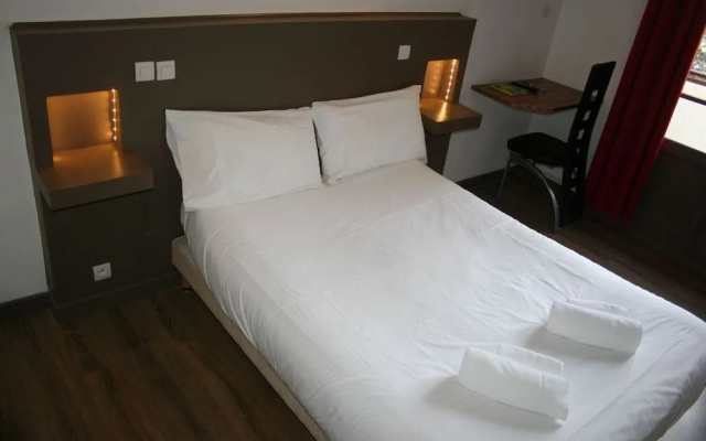 Hotel les Glycines