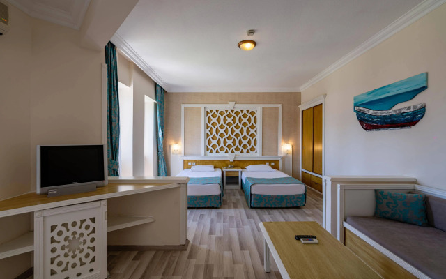 The Garden Beach Hotel