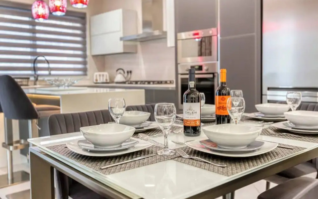 Luxury 3 BR Apt in Gzira Near Sliema - Stjulians