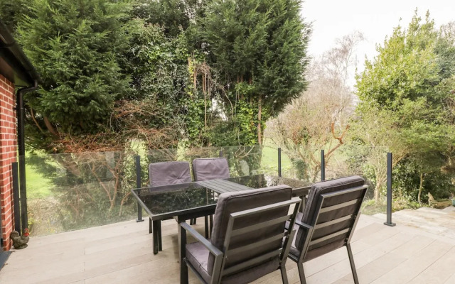 49 Ulwell Road