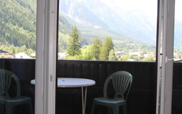 STUDIO CHAMONIX MONT-BLANC Idéalement situé