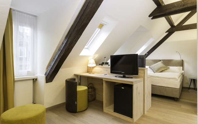 PLATZHIRSCH ZÜRICH - Downtown Boutique Hotel & Sushi Lounge