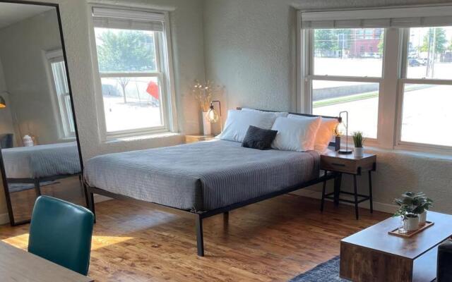 Boutique Apartment in Downtown