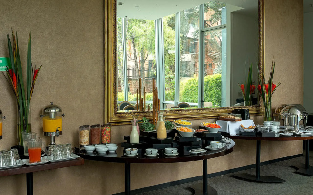 Hotel GHL Collection 93