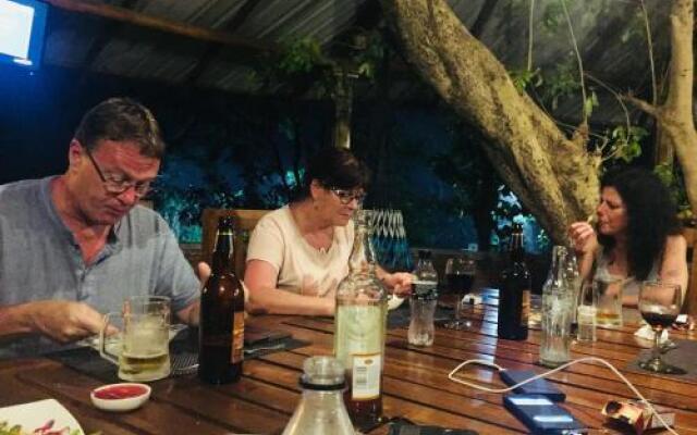 Birds Paradise Inn