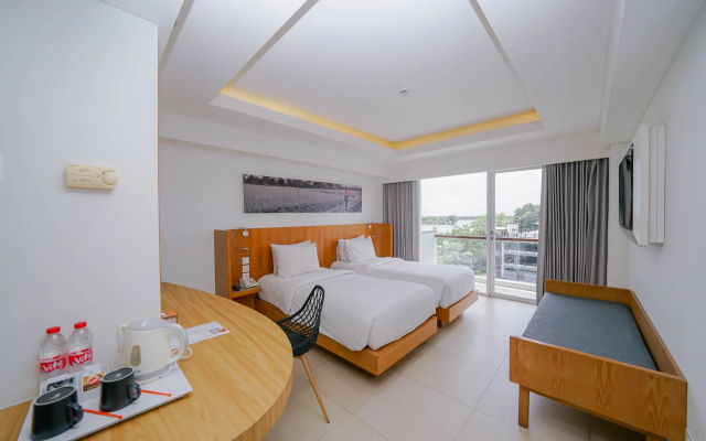 Kuta Galleria Hotel