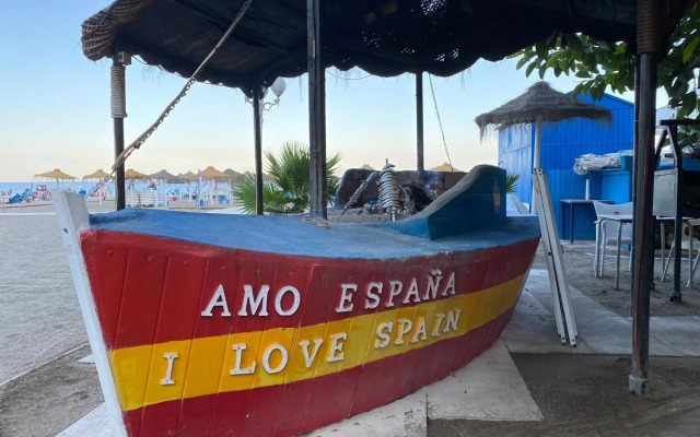 Stylish Fuengirola Studio with Panoramic Sea View