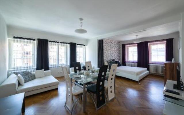 Apartments Old Town Square 27