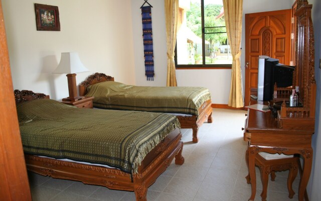 Long Beach Inn