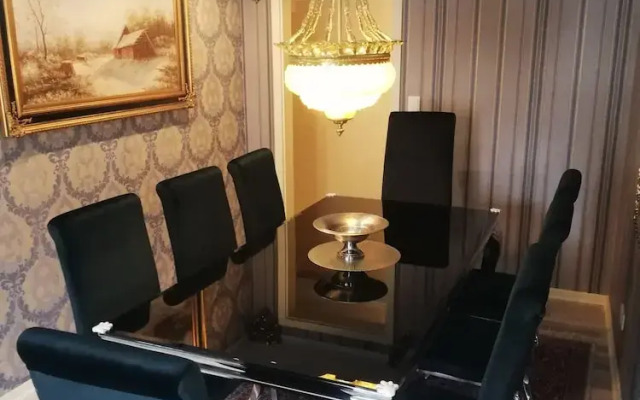 Eleonora Apartment