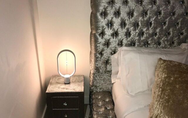 Igloo CityCroft Luxury Townhouse