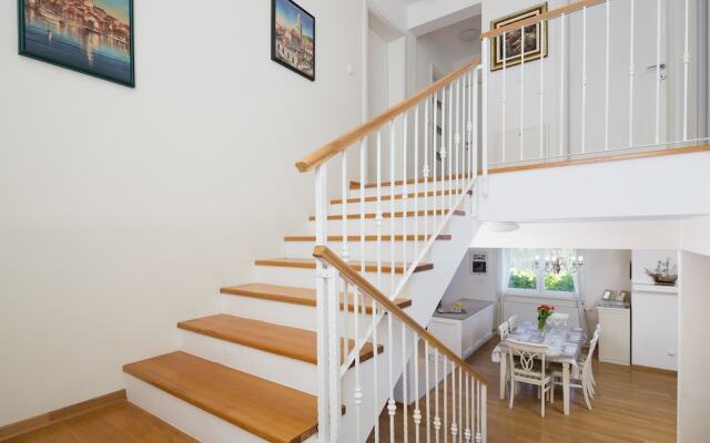 Stunning Villa Sofia With Heated Pool IN Split Hinterland