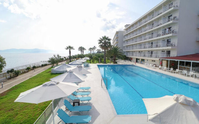 Calamos Beach Family Club Hotel
