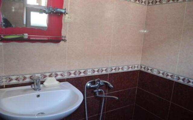 Guest House Parnavaz 102