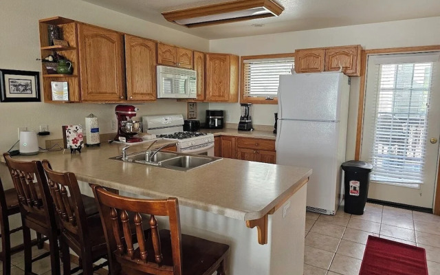 Cascade Three Bedroom Two Bath C07