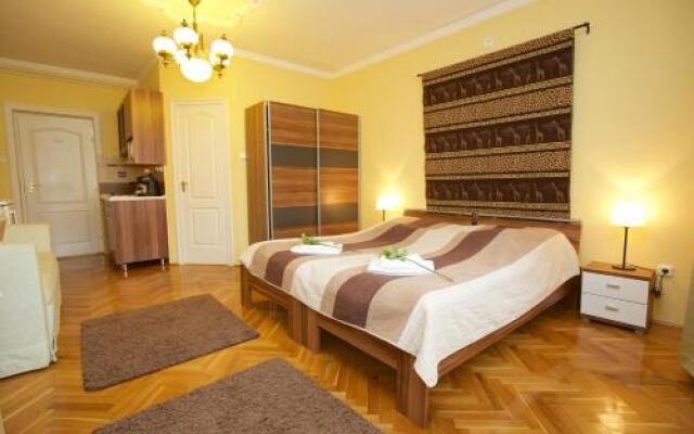 Főnix Apartman