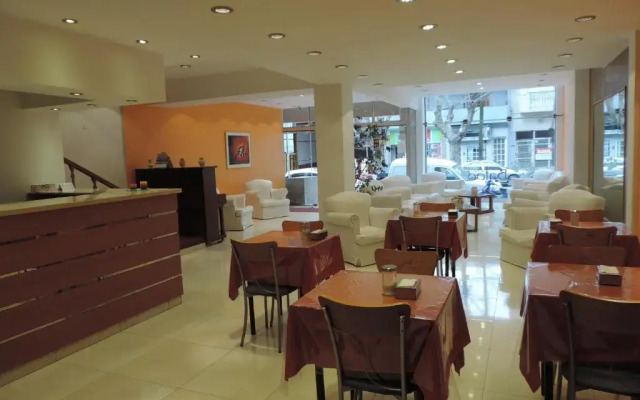 Baloo Hotel 2**