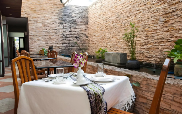 Crystal Inn Phuket