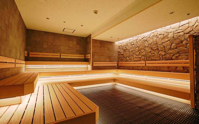 Hotel New Otani Tokyo, The Main