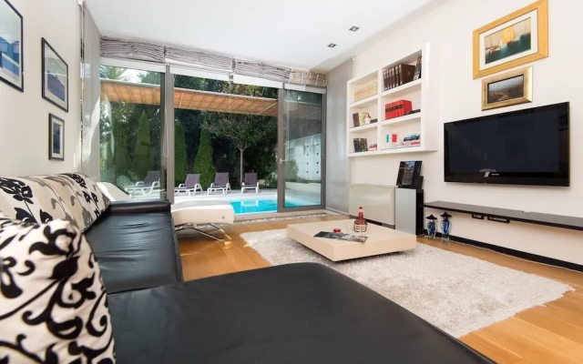 Luxury Villa White
