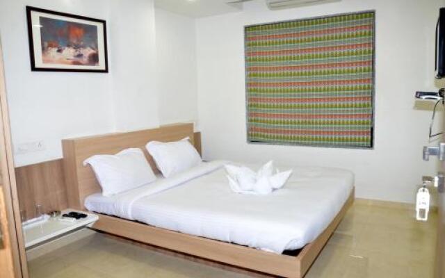 Oyo 14455 Hotel Balaji Inn