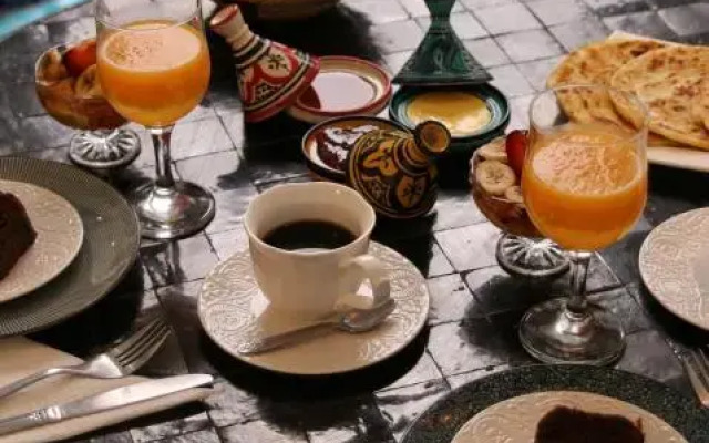 Riad Dollar Des Sables