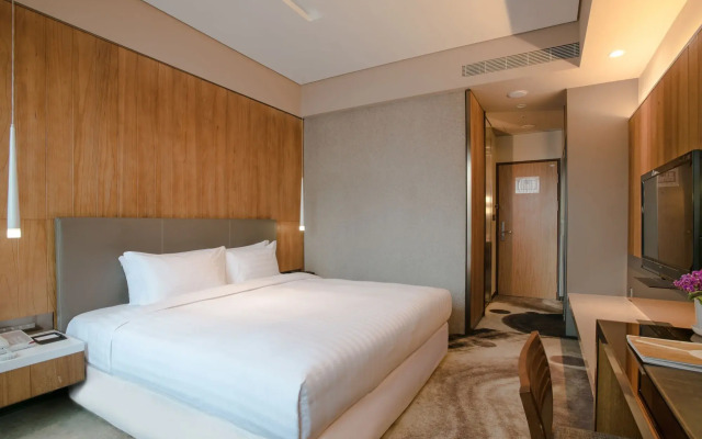 Home Hotel