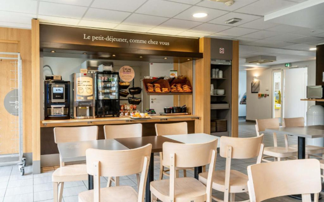 B&B HOTEL Aix-en-Provence Le Tholonet