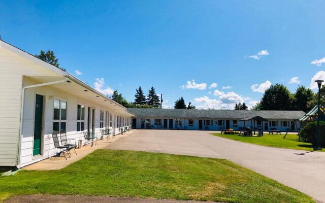 Anne Shirley Motel & Cottages