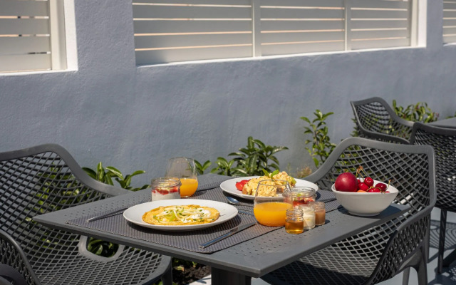 Santoterra Antigua Luxury Suites