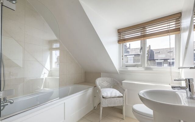 Ravenscourt Park Retreat