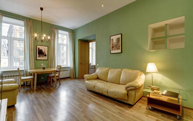 STN Apartments on Griboedov Canal Quay