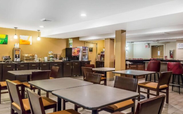 Motel 6 Lester, PA - Philadelphia Airport