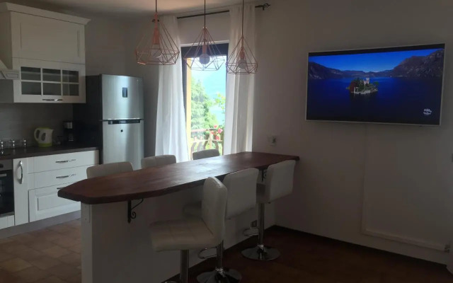 Luz House