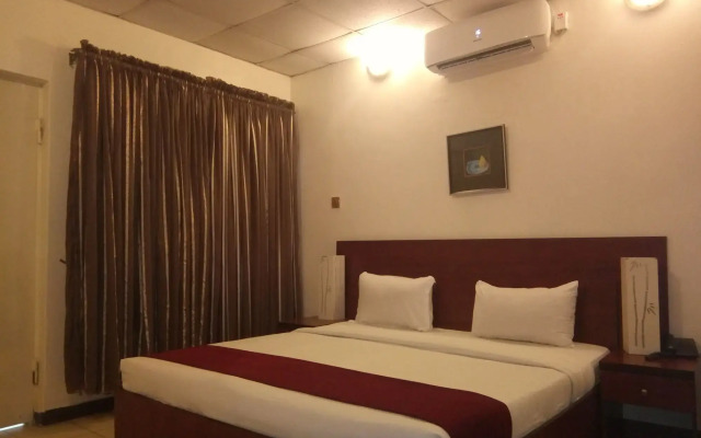 Fountain Suites