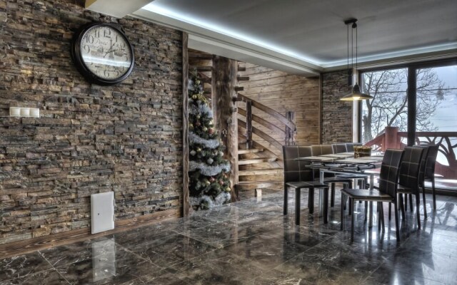 Chalets Mountain Resort