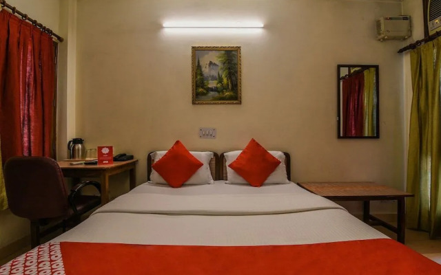 The Excellency by OYO Rooms