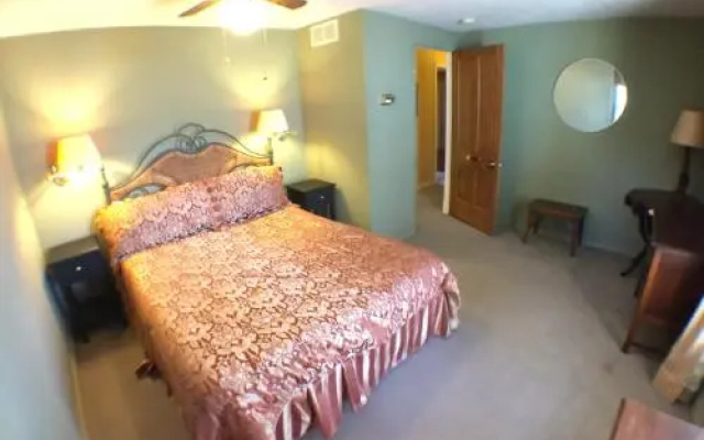 Beaver Town Lodge
