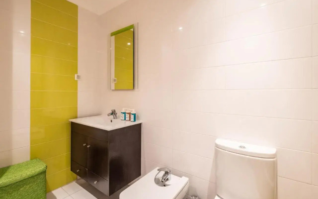 #077 Lovely and Cozy Pata Village Flat with Pool