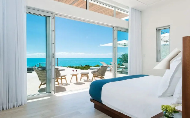 Oceanfront Luxury Villa Infinity Plunge Pools