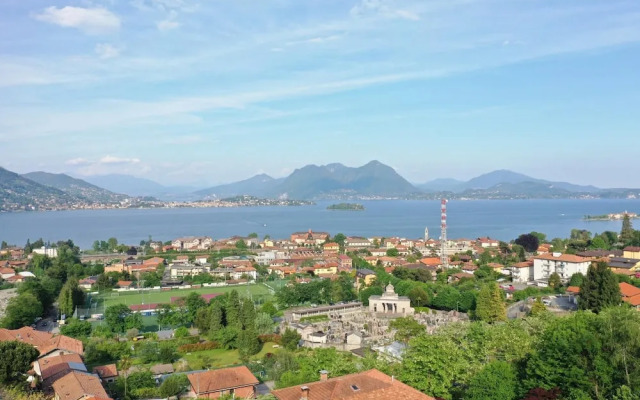 teresita in baveno with 3 bedrooms and 2 bathrooms