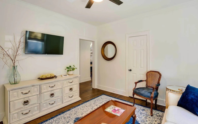 Walkable Tyler House w/ Deck: 1/2 Mi to Downtown!