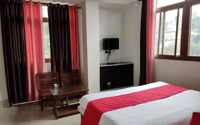 OYO 14420 Hotel Green Woods