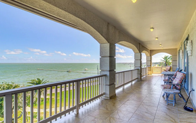 Private Pier: Waterfront Fulton Villa!