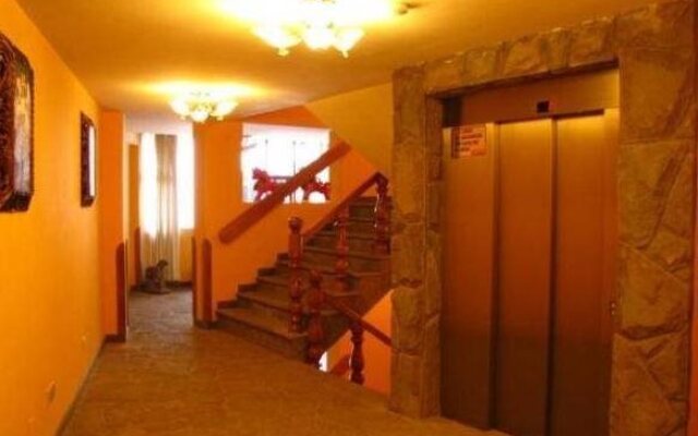 Hotel Warari