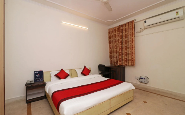 Golden Castle Lodge by OYO Rooms